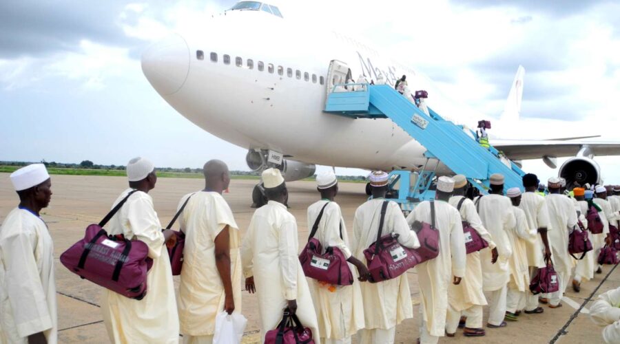 Pilgrims-heading-for-Hajj4